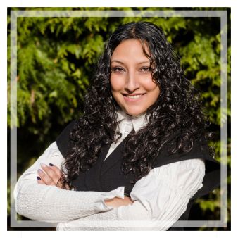 Ashna Tiwari, RSW, MSW